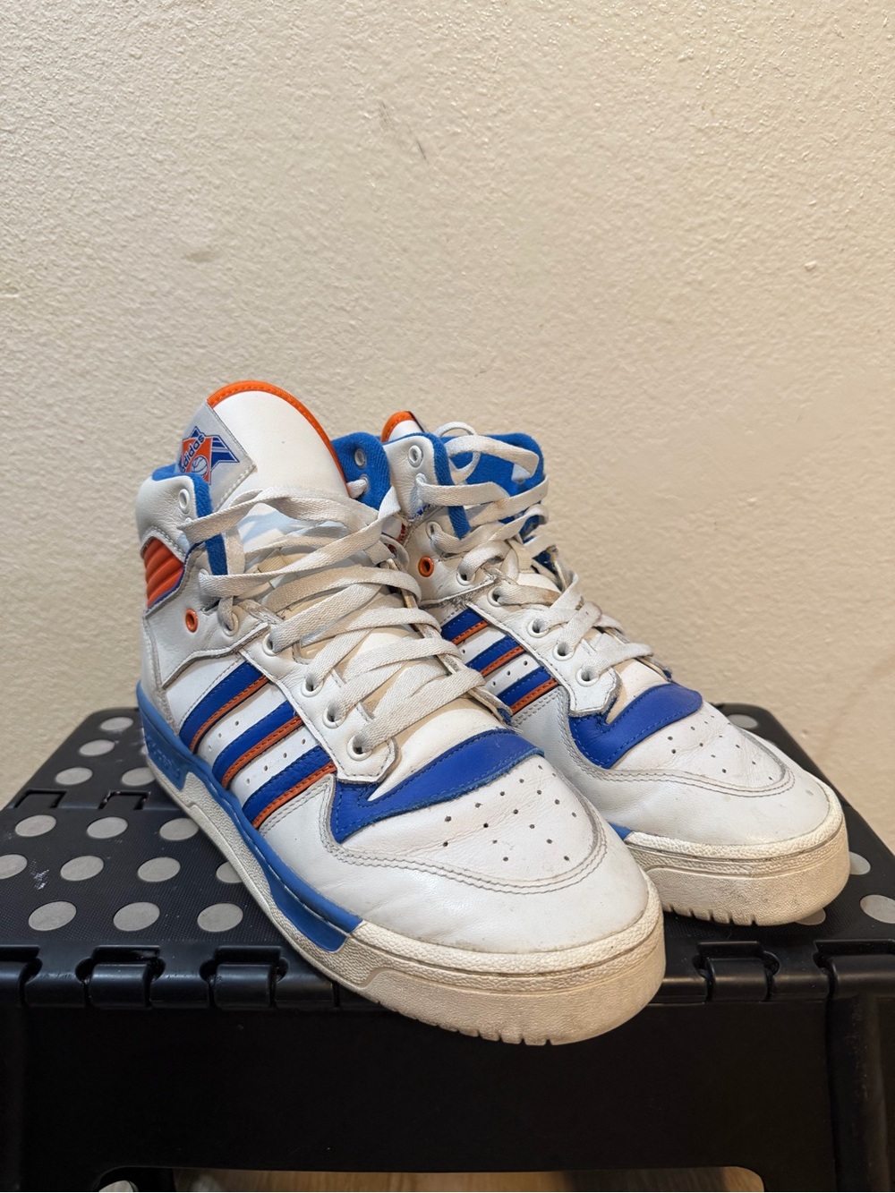 2018 Adidas Rivalry High - Sz 7 MEN